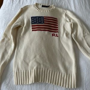 Women’s size small Ralph Lauren knit American flag sweater excellent condition